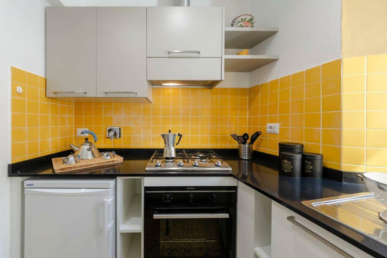 Joivy Spacious 2 Bedroom Apt With Terrace At The Heart Of The 베르나차 외부 사진